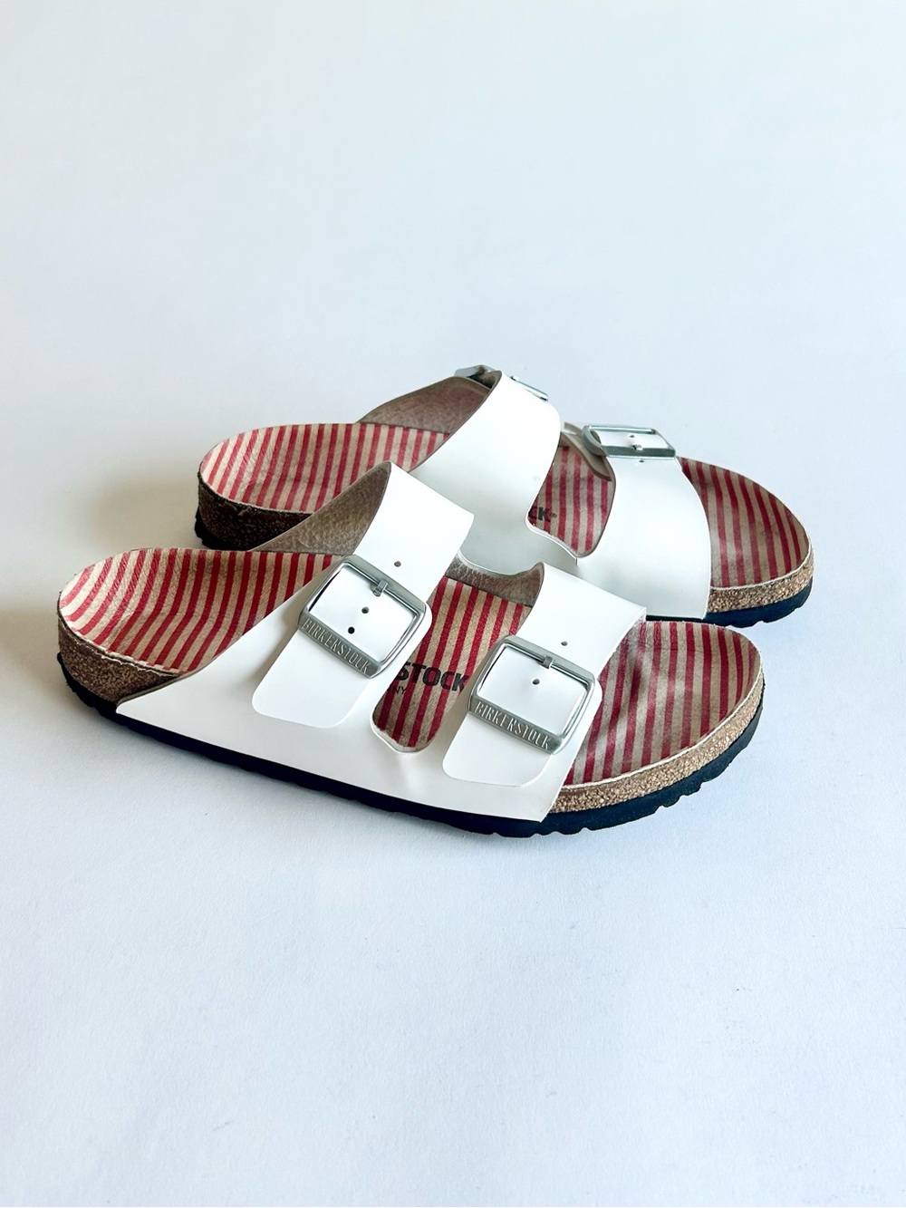 Birkenstock White Patent Leather Arizona Sandals size EUR 39, US 8.5